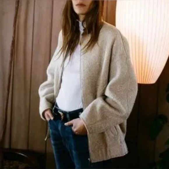 Zara Jackets & Blazers - Zara Boucle Oversized Bomber Jacket Zipper